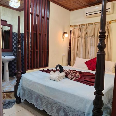 Sakura Wood House Hotel Luang Prabang Luaran gambar